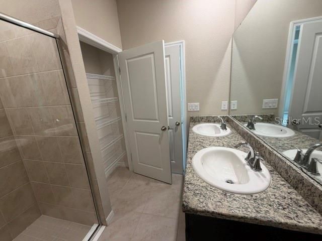 En Venta: $309,999 (3 camas, 2 baños, 1587 Pies cuadrados)