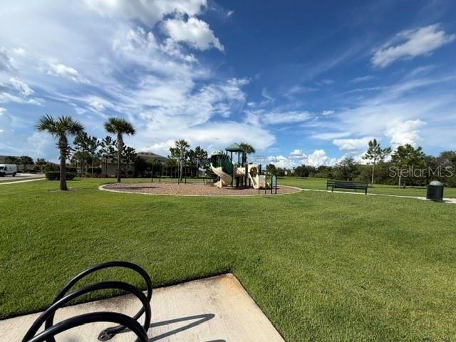 En Venta: $309,999 (3 camas, 2 baños, 1587 Pies cuadrados)