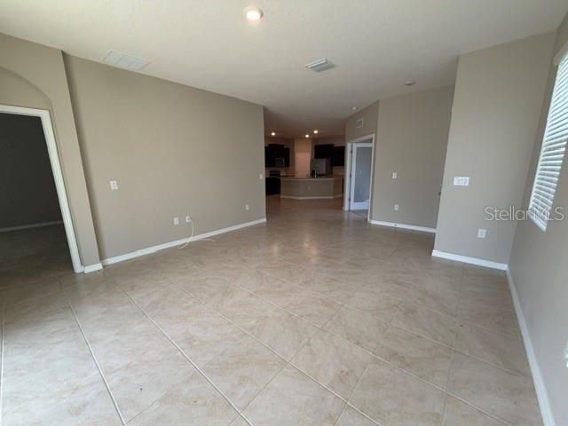 En Venta: $309,999 (3 camas, 2 baños, 1587 Pies cuadrados)