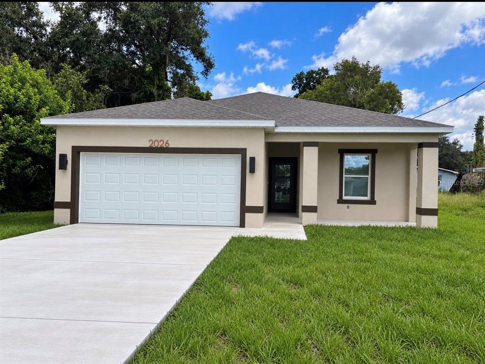For Sale: $289,900 (3 beds, 2 baths, 1200 Square Feet)