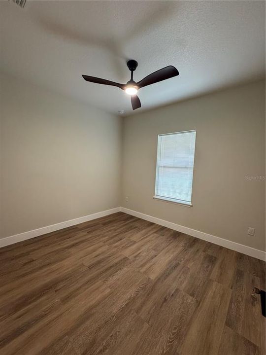For Sale: $289,900 (3 beds, 2 baths, 1200 Square Feet)