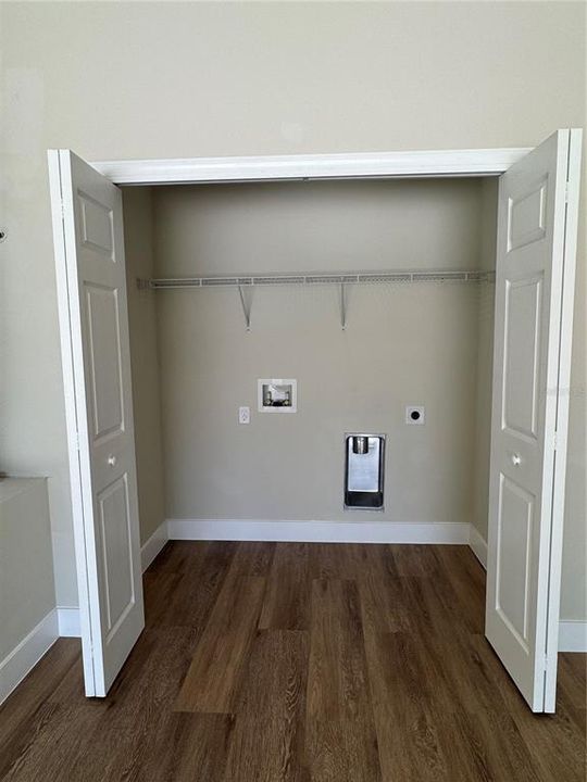For Sale: $289,900 (3 beds, 2 baths, 1200 Square Feet)