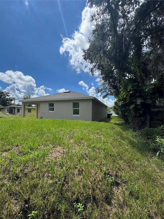 For Sale: $289,900 (3 beds, 2 baths, 1200 Square Feet)