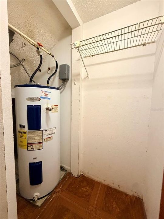 For Sale: $175,000 (2 beds, 1 baths, 1108 Square Feet)