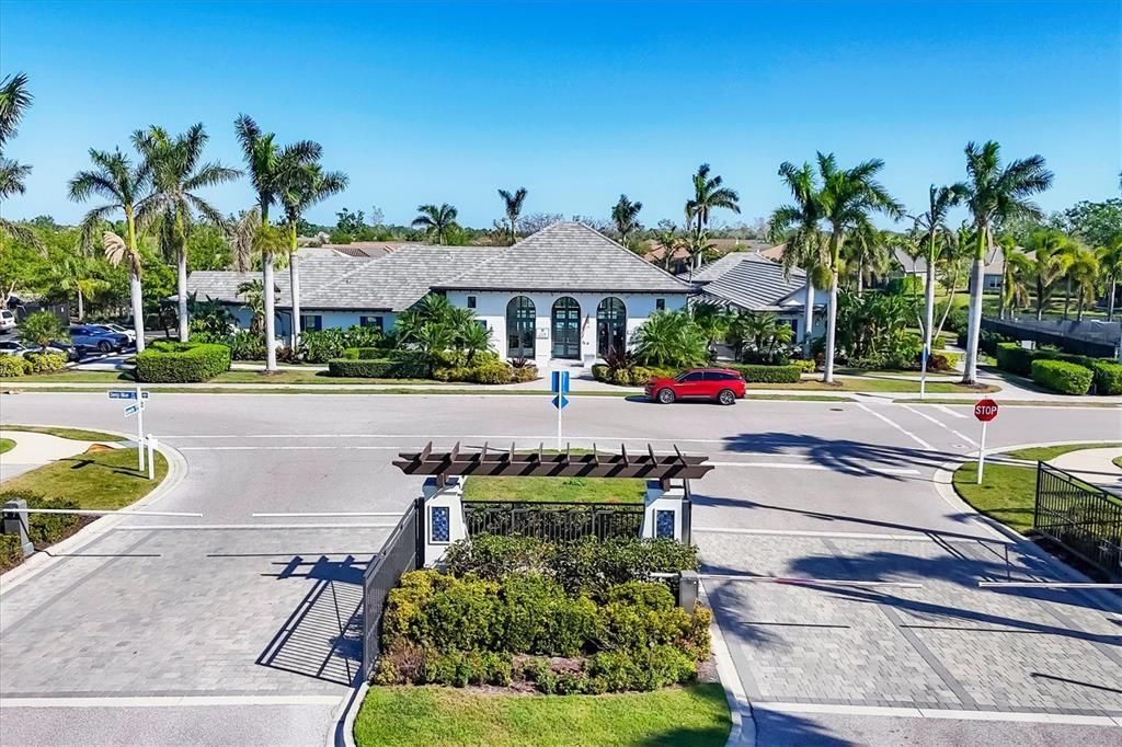 For Sale: $449,000 (3 beds, 2 baths, 1750 Square Feet)