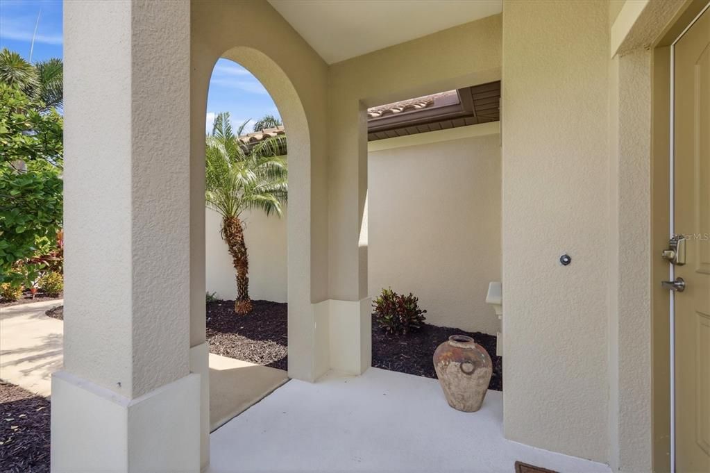 For Sale: $449,000 (3 beds, 2 baths, 1750 Square Feet)
