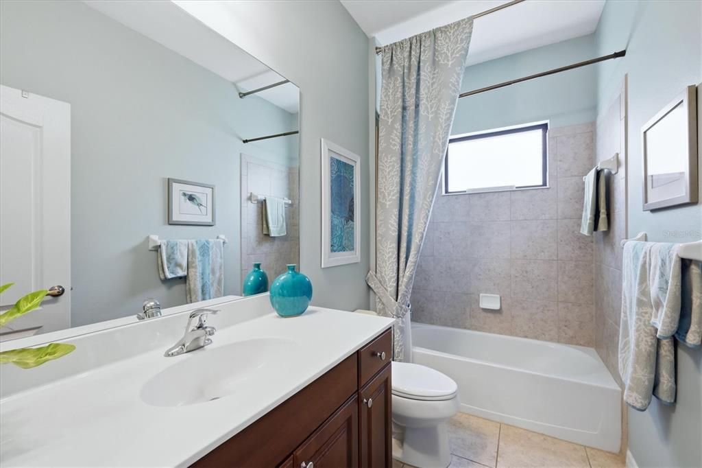For Sale: $449,000 (3 beds, 2 baths, 1750 Square Feet)