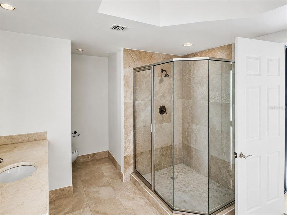 En Venta: $310,900 (2 camas, 2 baños, 1660 Pies cuadrados)