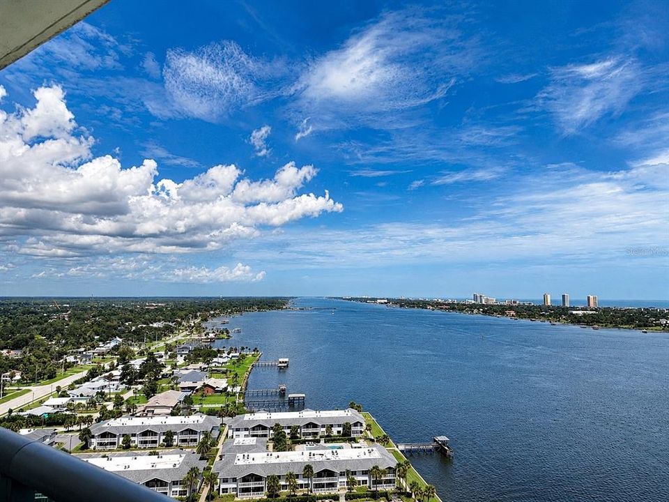 En Venta: $310,900 (2 camas, 2 baños, 1660 Pies cuadrados)
