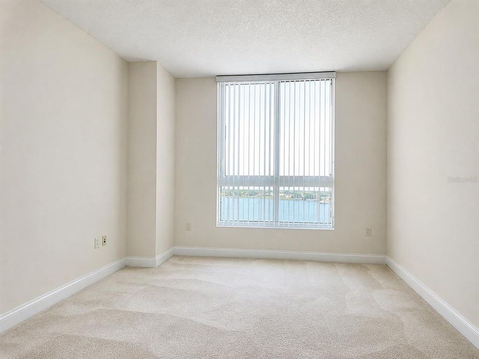 En Venta: $310,900 (2 camas, 2 baños, 1660 Pies cuadrados)