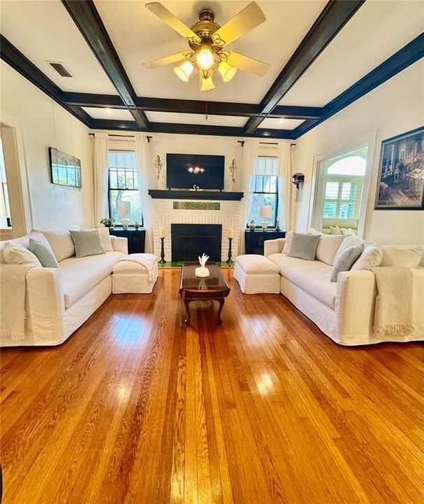 For Sale: $499,000 (3 beds, 2 baths, 2187 Square Feet)