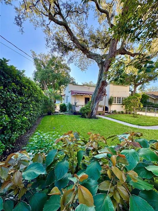 For Sale: $499,000 (3 beds, 2 baths, 2187 Square Feet)