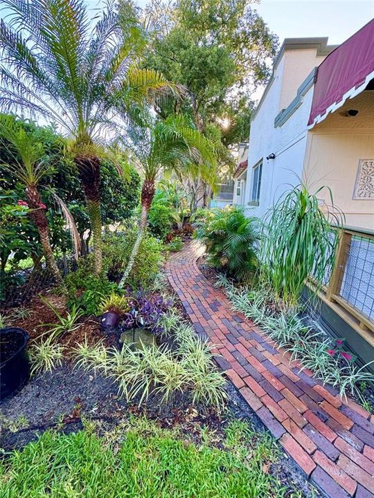For Sale: $499,000 (3 beds, 2 baths, 2187 Square Feet)