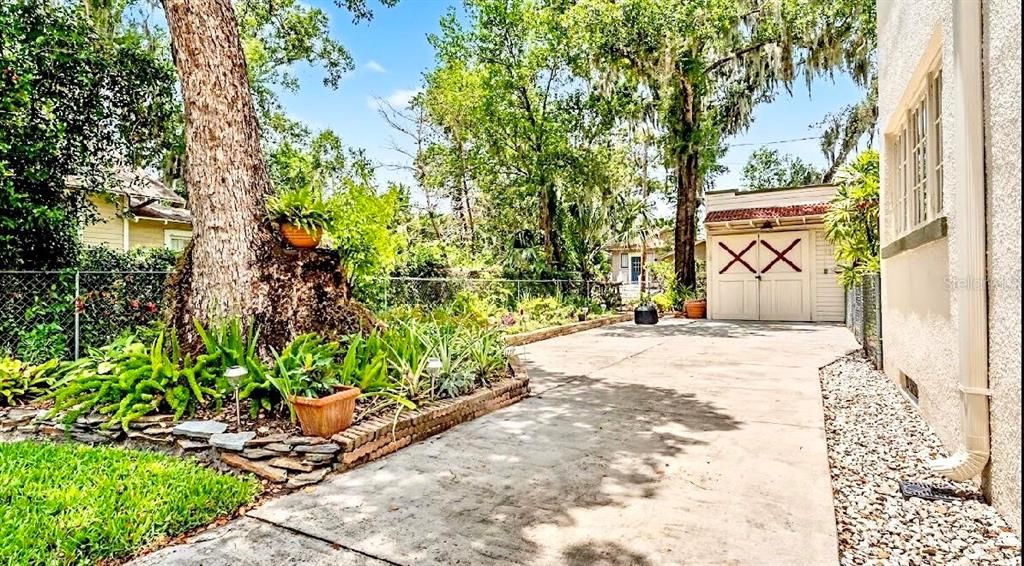 For Sale: $499,000 (3 beds, 2 baths, 2187 Square Feet)