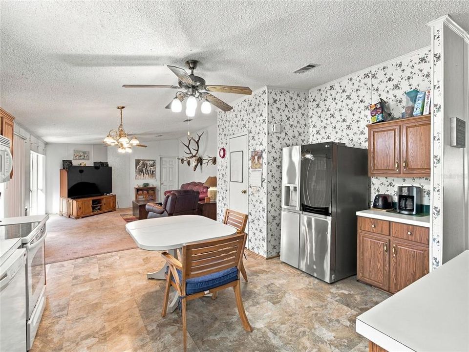 For Sale: $369,000 (4 beds, 2 baths, 2356 Square Feet)