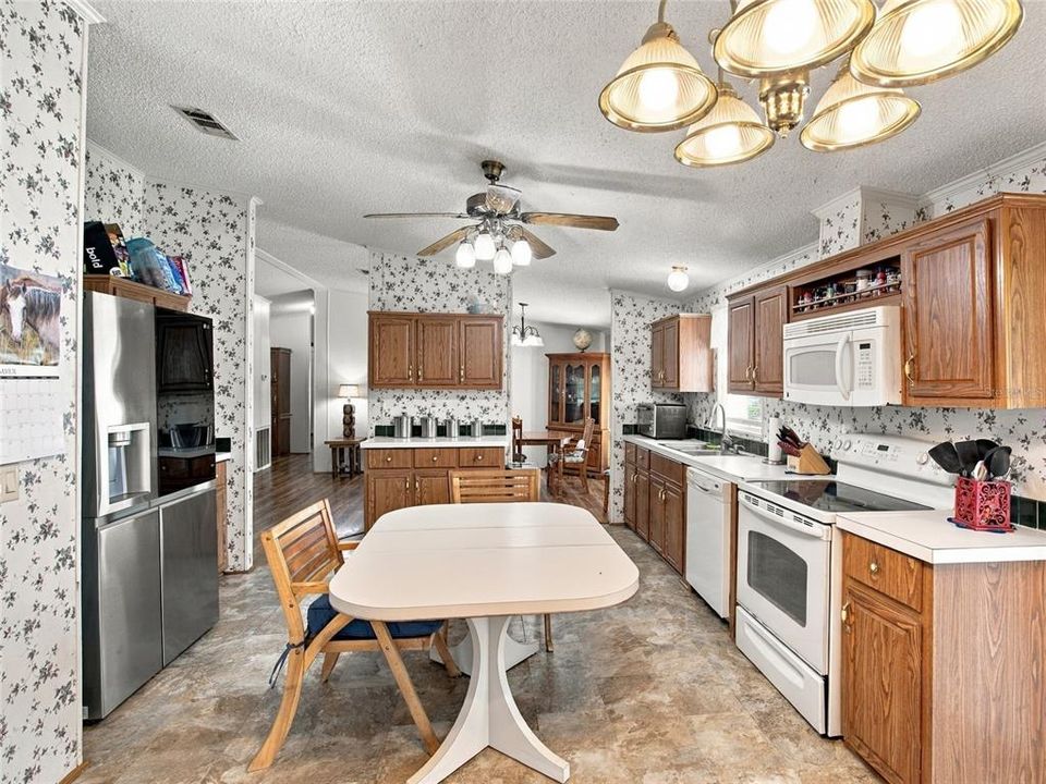 For Sale: $369,000 (4 beds, 2 baths, 2356 Square Feet)