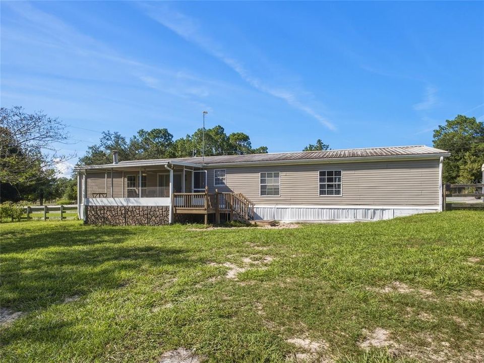 For Sale: $369,000 (4 beds, 2 baths, 2356 Square Feet)