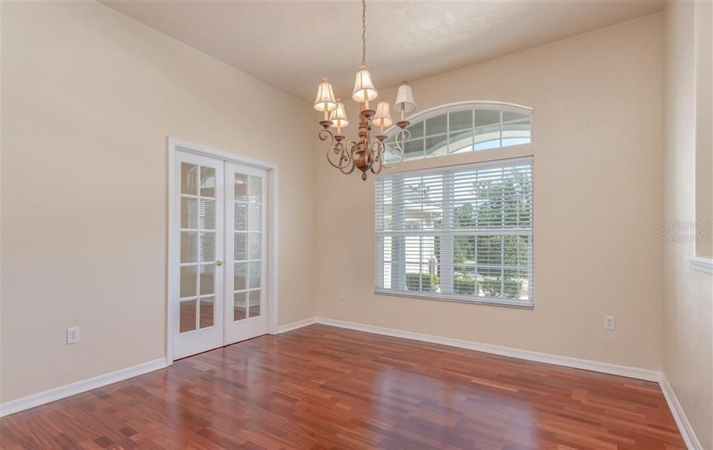 For Rent: $3,200 (3 beds, 2 baths, 2248 Square Feet)