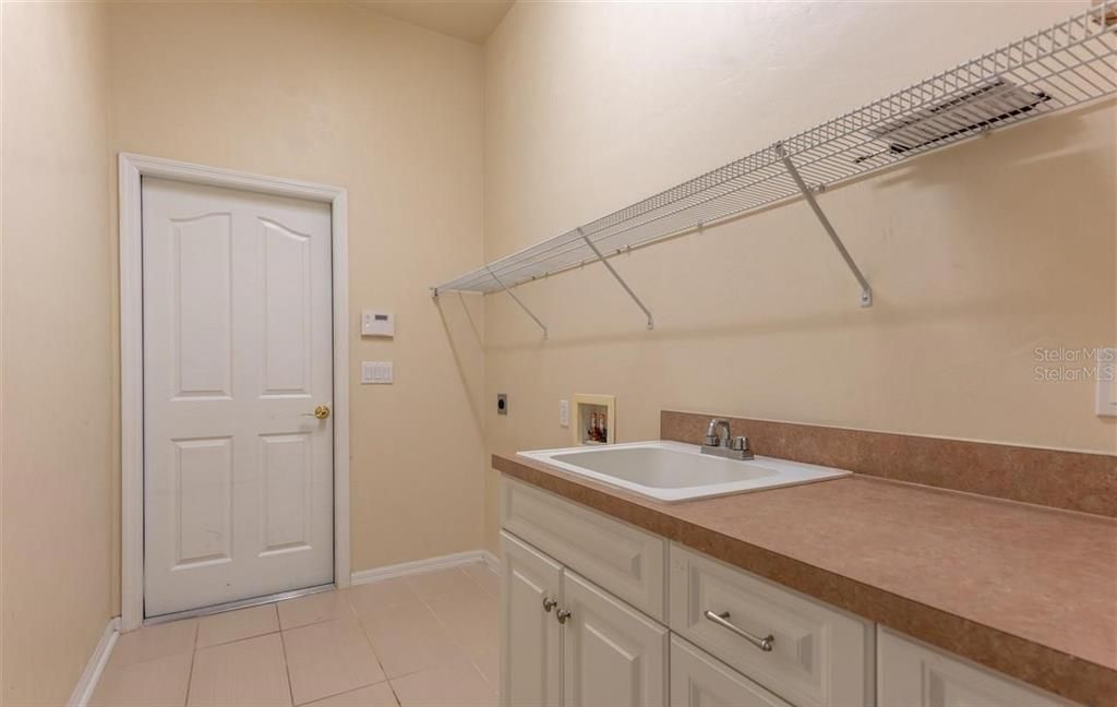 For Rent: $3,200 (3 beds, 2 baths, 2248 Square Feet)