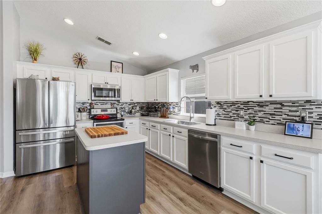 En Venta: $339,980 (3 camas, 2 baños, 1636 Pies cuadrados)