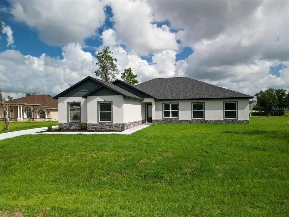 For Sale: $520,000 (4 beds, 3 baths, 2706 Square Feet)