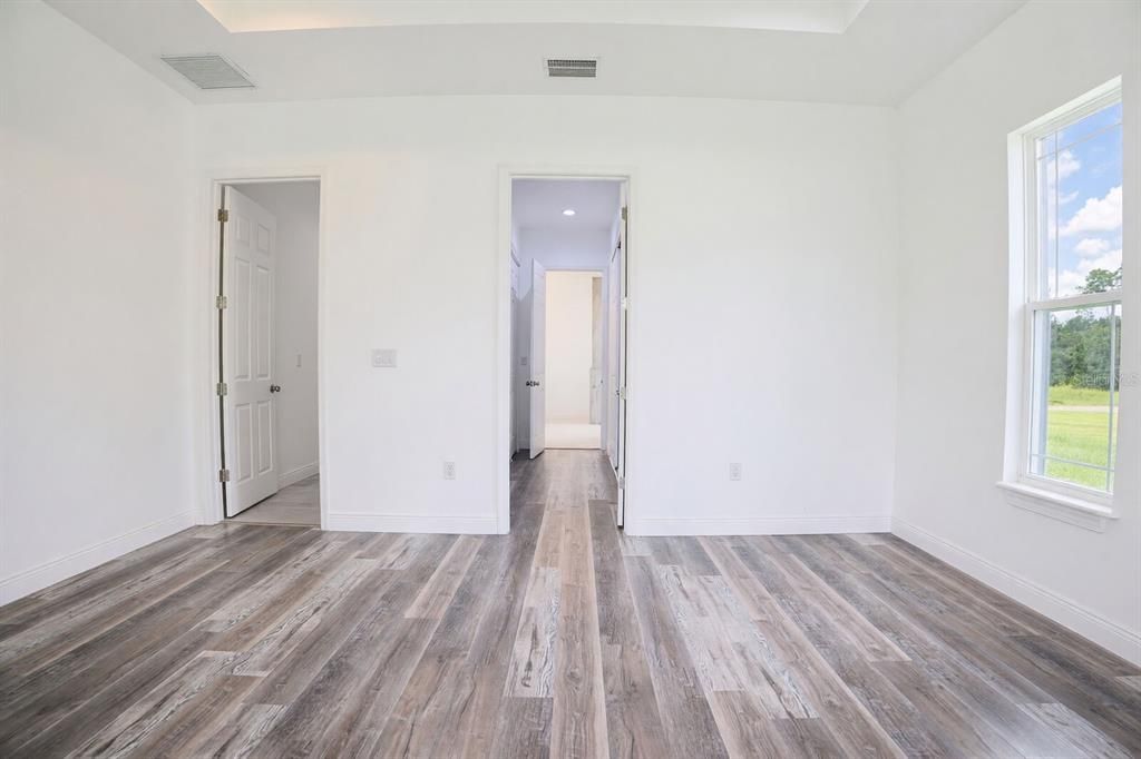 For Sale: $520,000 (4 beds, 3 baths, 2706 Square Feet)