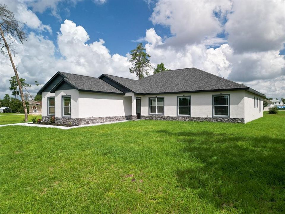 For Sale: $520,000 (4 beds, 3 baths, 2706 Square Feet)