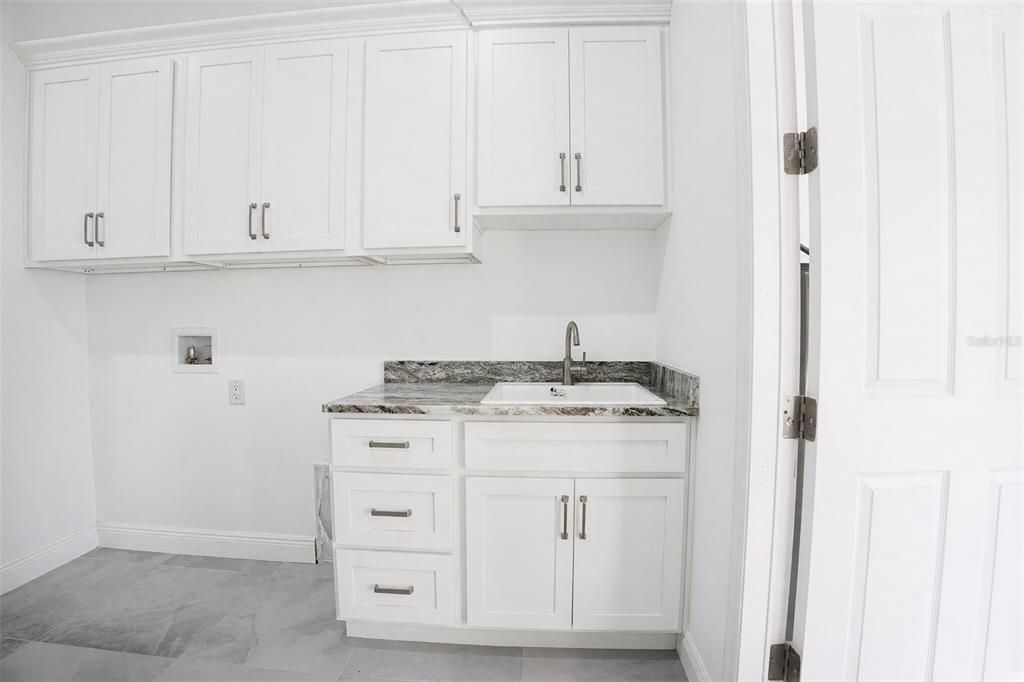 For Sale: $520,000 (4 beds, 3 baths, 2706 Square Feet)