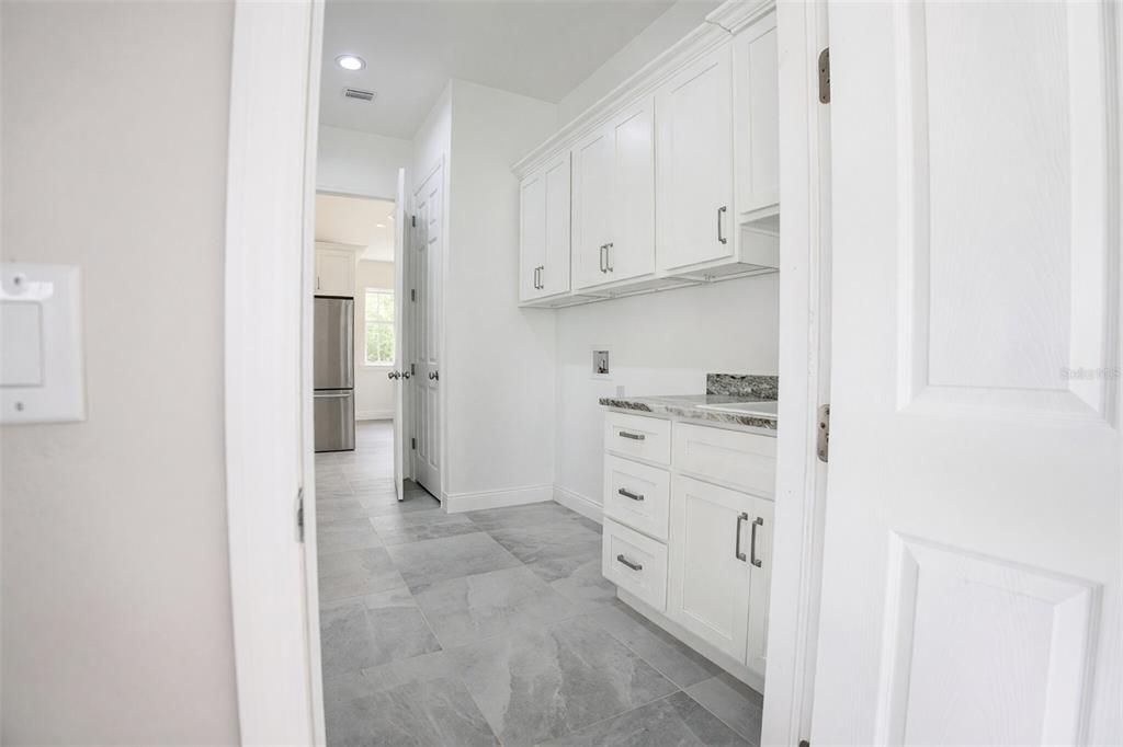 For Sale: $520,000 (4 beds, 3 baths, 2706 Square Feet)
