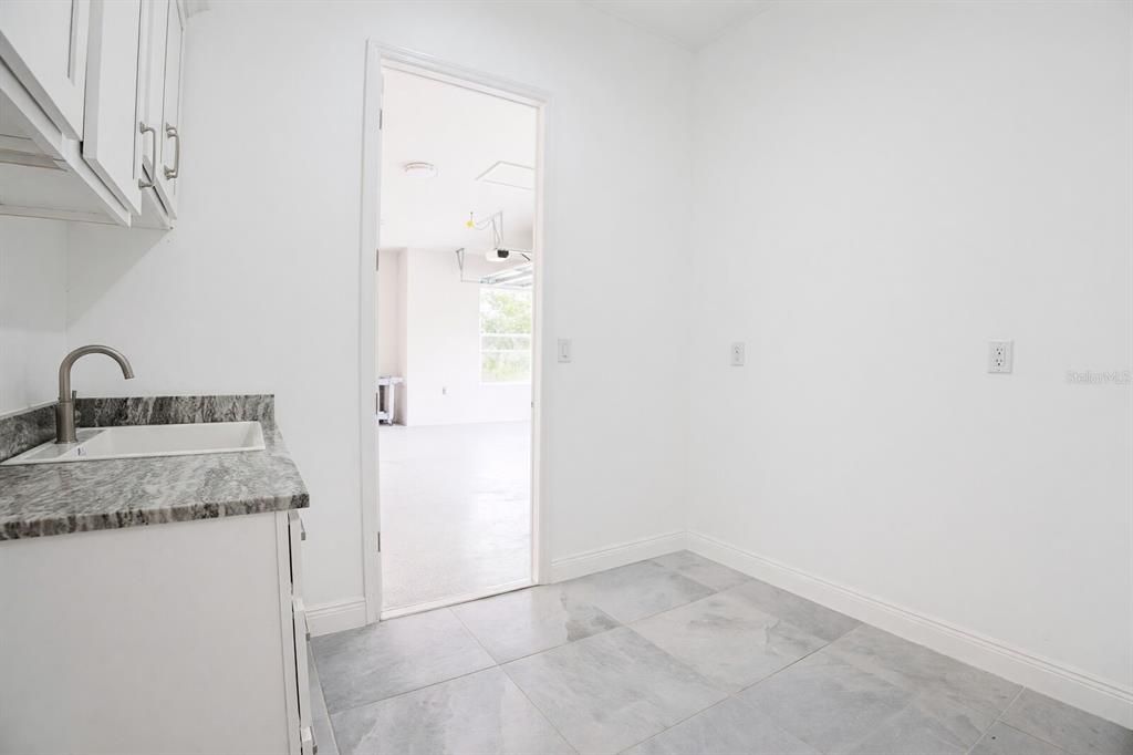 For Sale: $520,000 (4 beds, 3 baths, 2706 Square Feet)