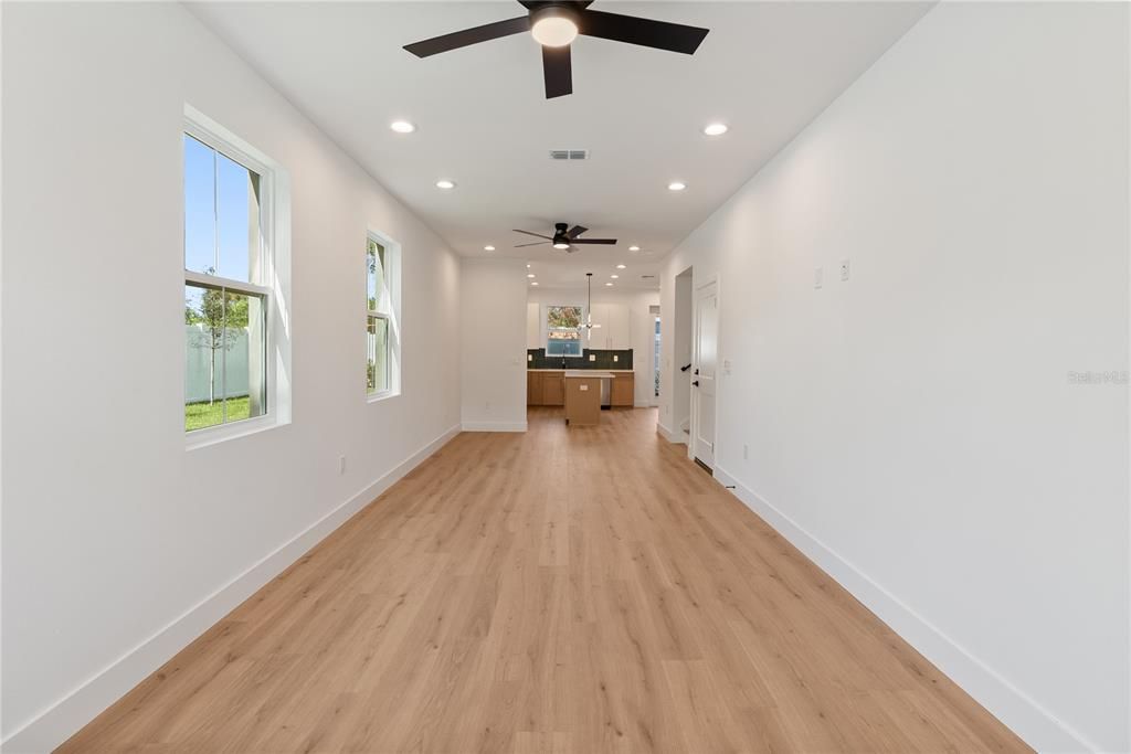 For Sale: $515,000 (3 beds, 2 baths, 1719 Square Feet)