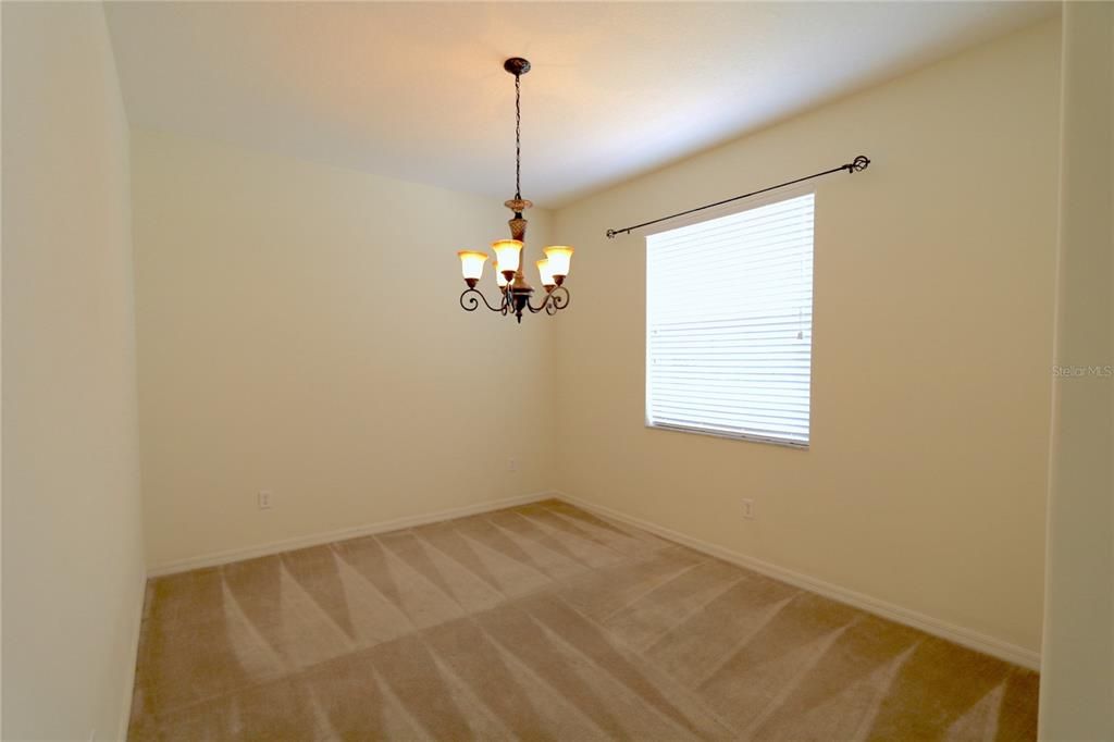 For Rent: $2,100 (3 beds, 2 baths, 1622 Square Feet)
