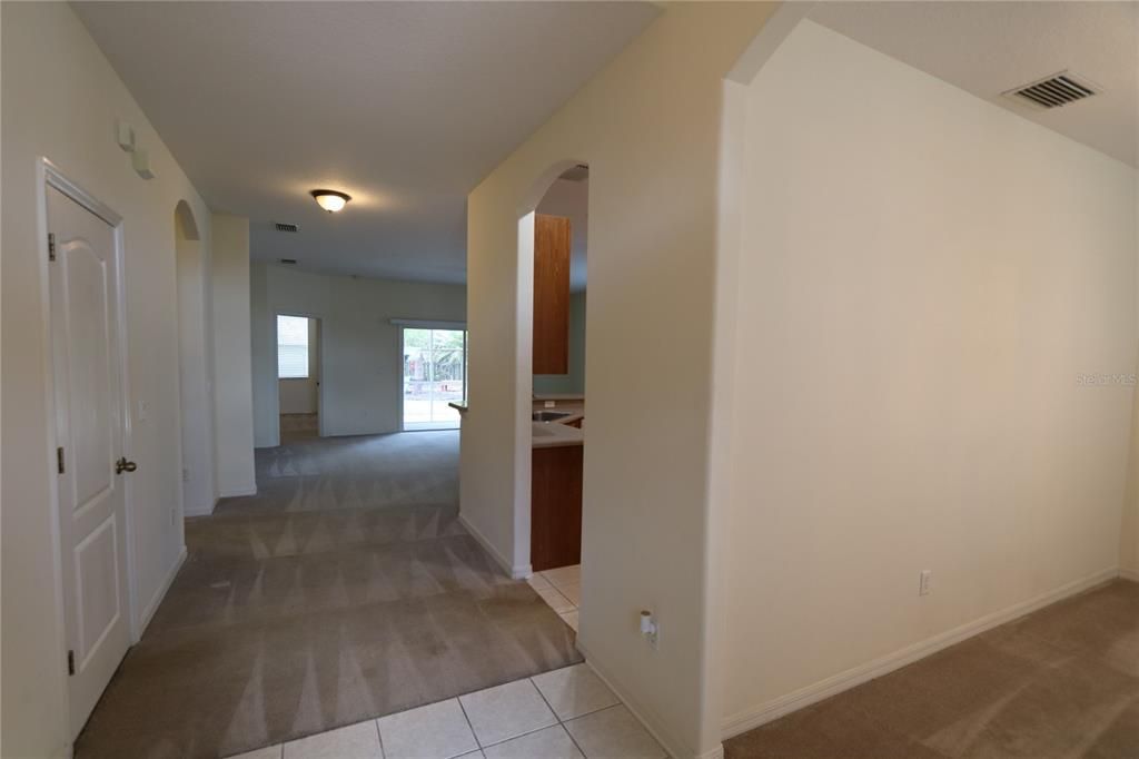 For Rent: $2,100 (3 beds, 2 baths, 1622 Square Feet)
