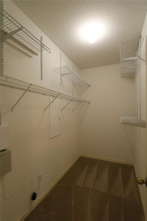 For Rent: $2,100 (3 beds, 2 baths, 1622 Square Feet)