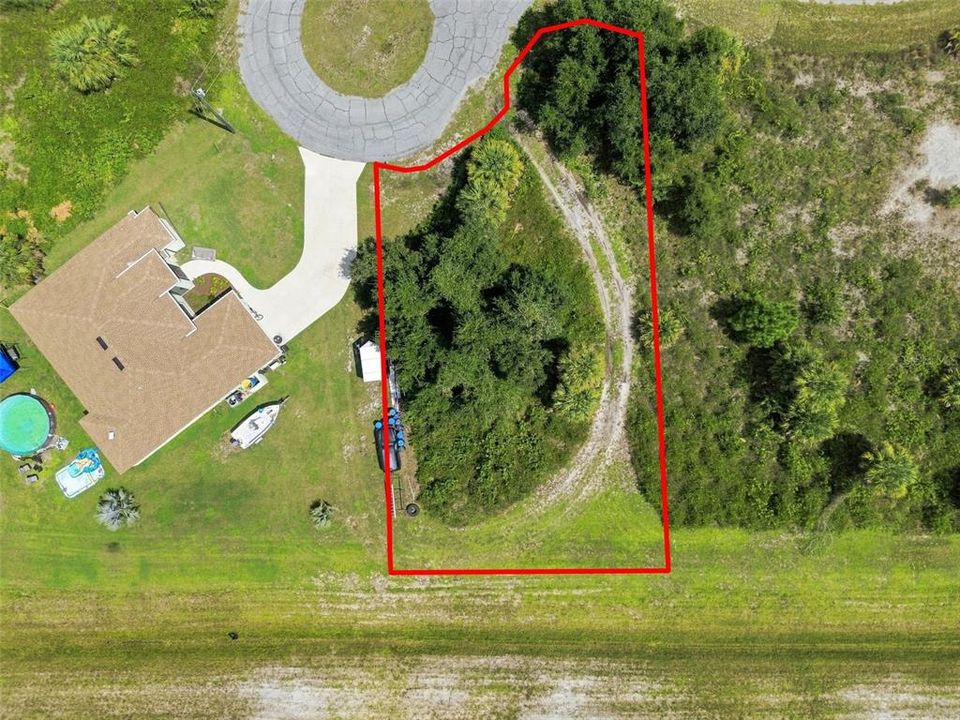 En Venta: $10,000 (0.27 acres)