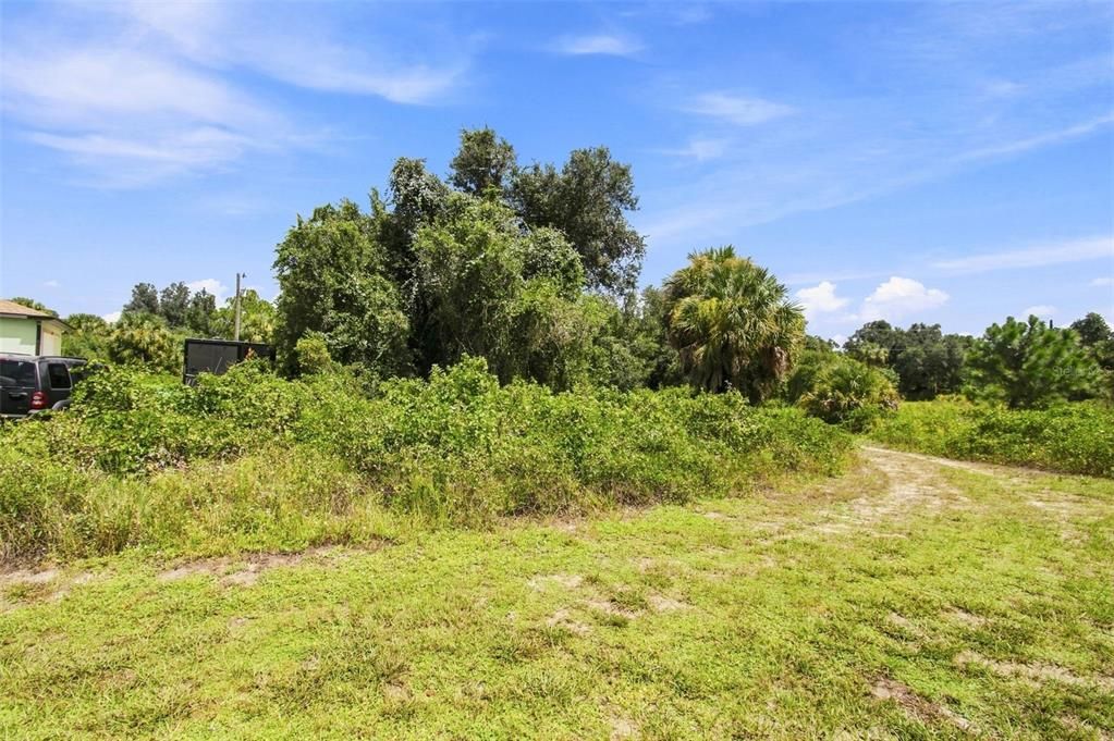 En Venta: $10,000 (0.27 acres)