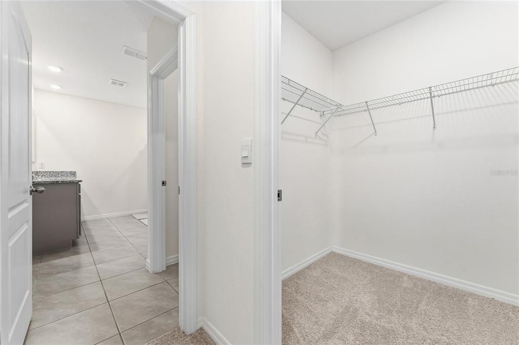В аренду: $2,600 (3 спален, 2 ванн, 1701 Квадратных фут)