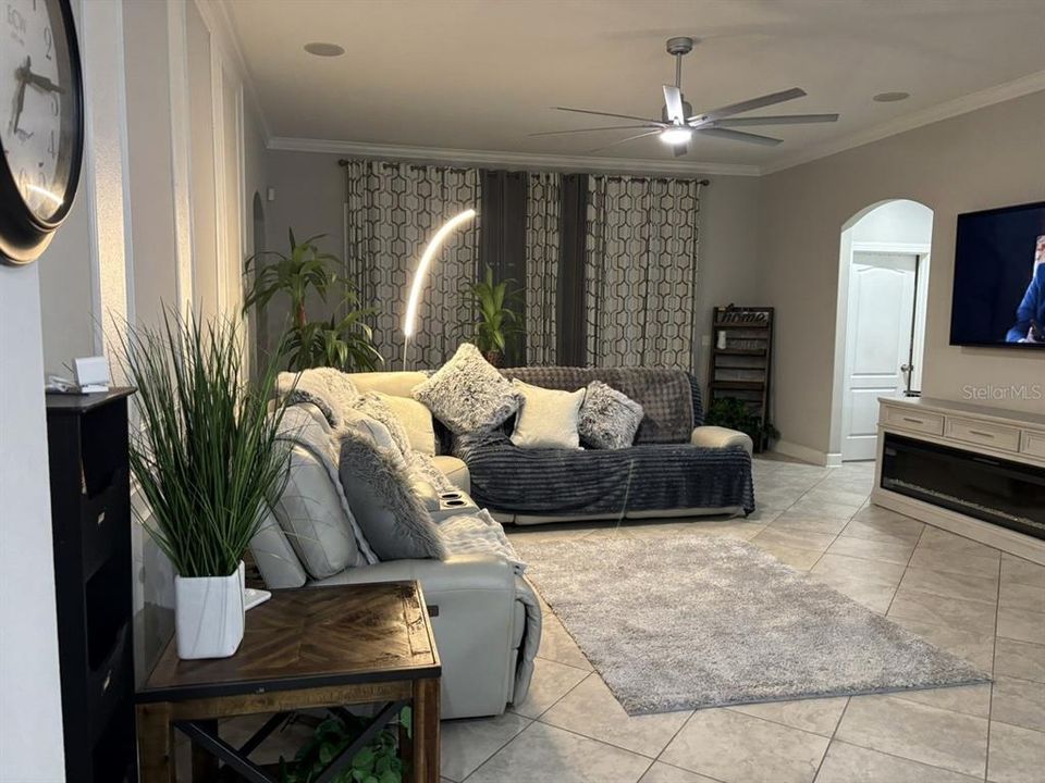 For Sale: $595,000 (4 beds, 3 baths, 3121 Square Feet)