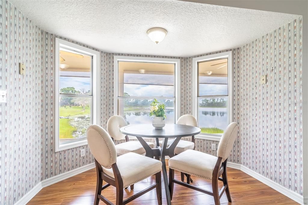 For Sale: $400,000 (3 beds, 2 baths, 1805 Square Feet)