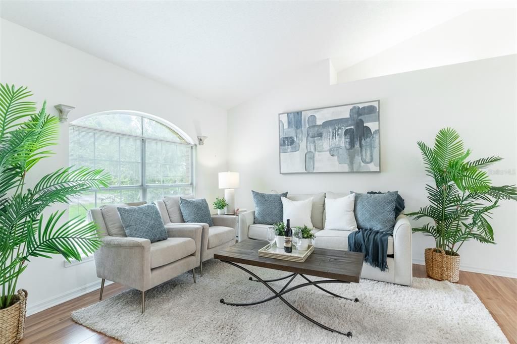 For Sale: $400,000 (3 beds, 2 baths, 1805 Square Feet)