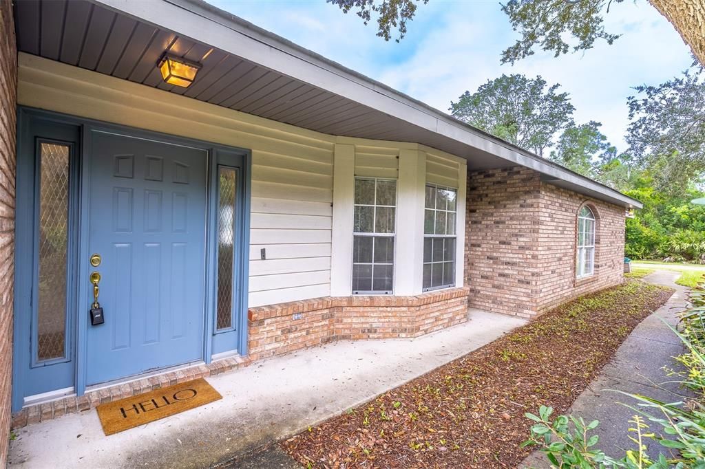 For Sale: $400,000 (3 beds, 2 baths, 1805 Square Feet)