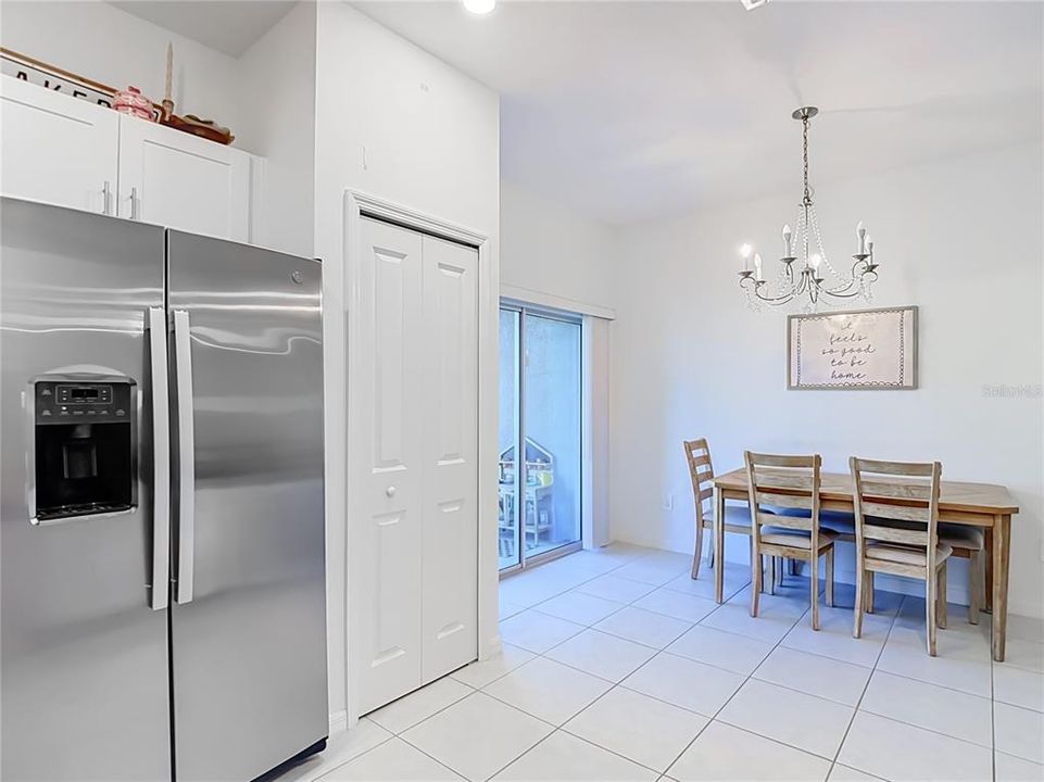 For Sale: $285,000 (3 beds, 2 baths, 1634 Square Feet)