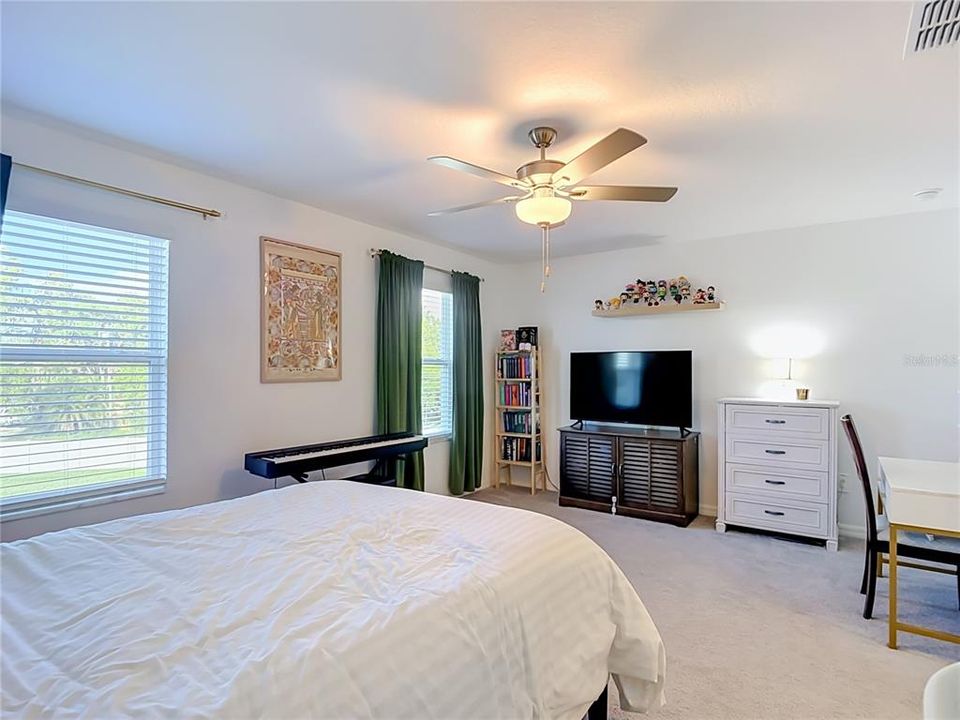 For Sale: $285,000 (3 beds, 2 baths, 1634 Square Feet)