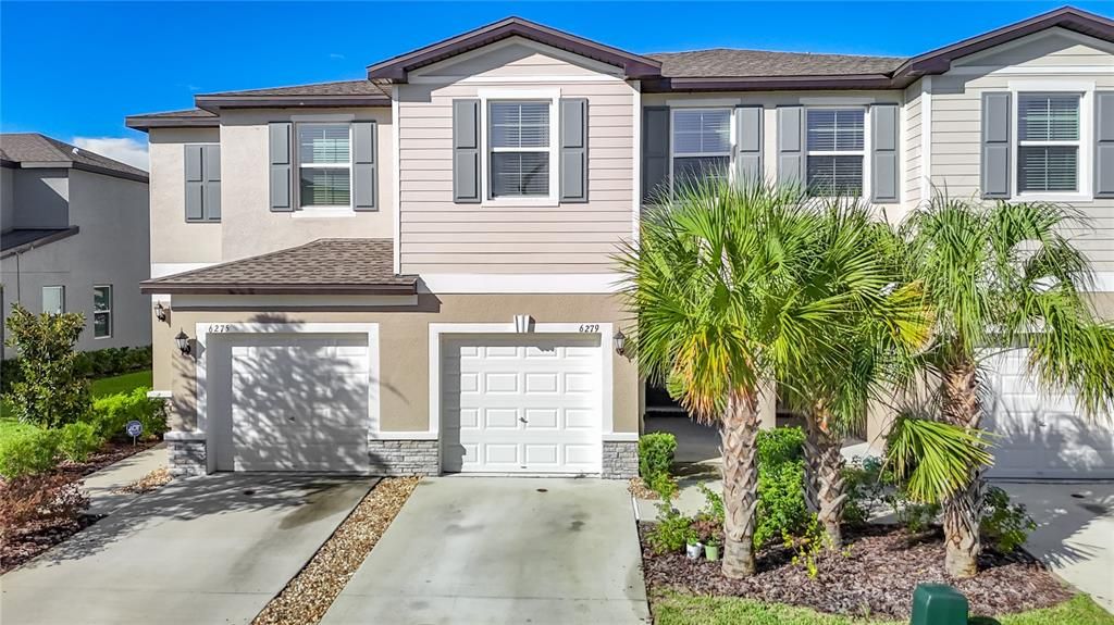 For Sale: $285,000 (3 beds, 2 baths, 1634 Square Feet)