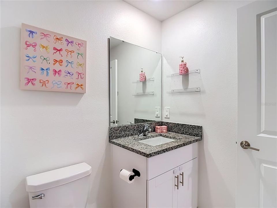 For Sale: $285,000 (3 beds, 2 baths, 1634 Square Feet)