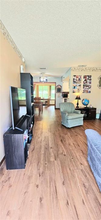 For Sale: $169,000 (2 beds, 2 baths, 1024 Square Feet)