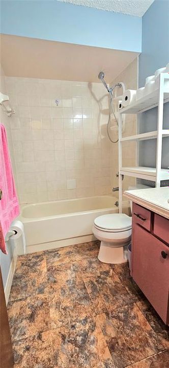For Sale: $169,000 (2 beds, 2 baths, 1024 Square Feet)