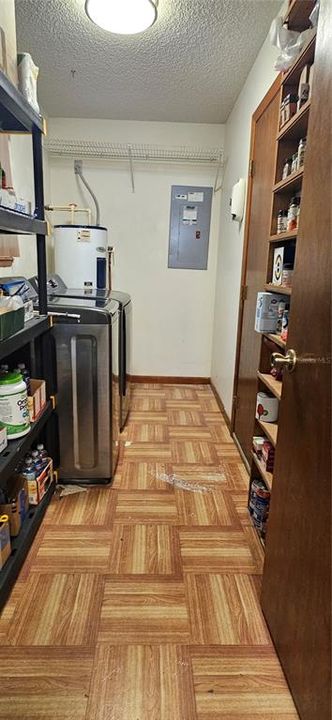 For Sale: $169,000 (2 beds, 2 baths, 1024 Square Feet)