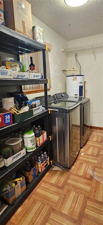 For Sale: $169,000 (2 beds, 2 baths, 1024 Square Feet)