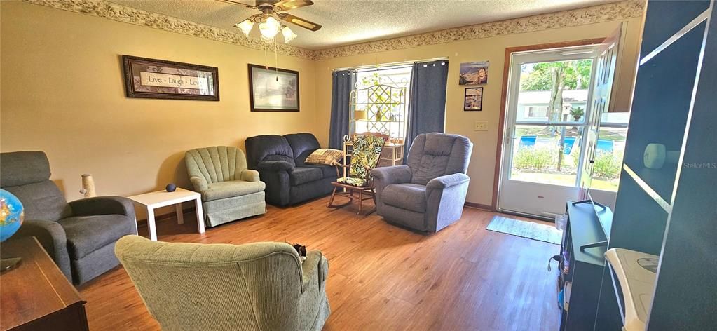 For Sale: $169,000 (2 beds, 2 baths, 1024 Square Feet)